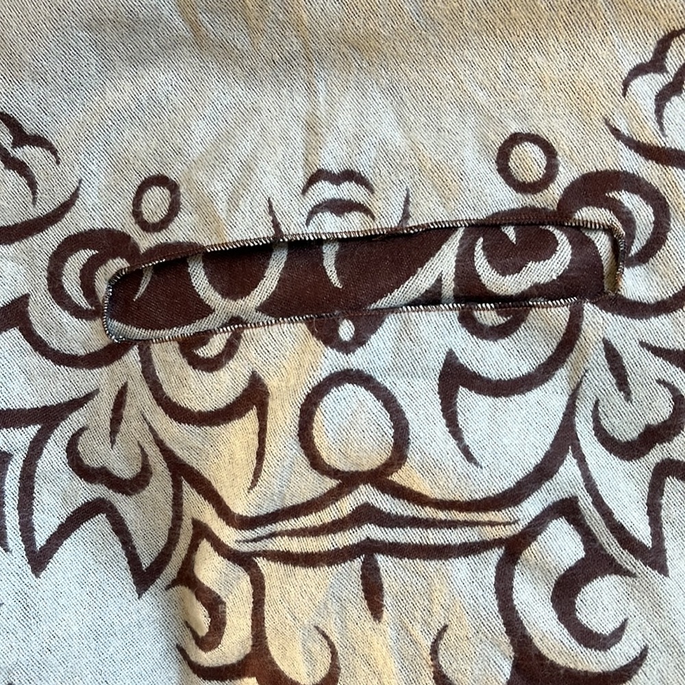 Reversible wrap - Picture 3 of 3